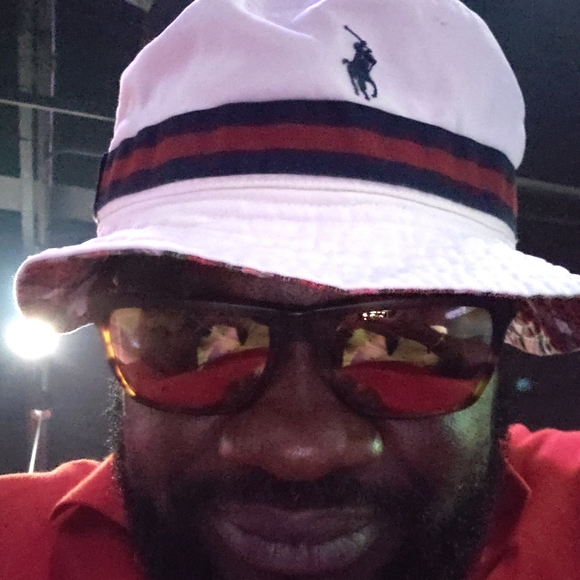 Meet your Posher, Herve - Picture 1 of 1